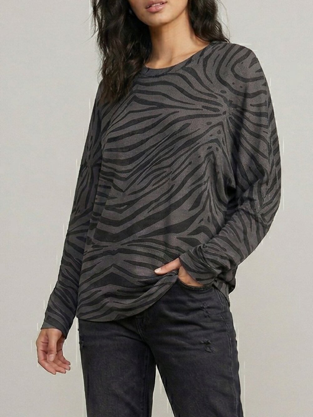 Chaser Zebra Print Lightweight Knit Top Gray Black Small NWOT